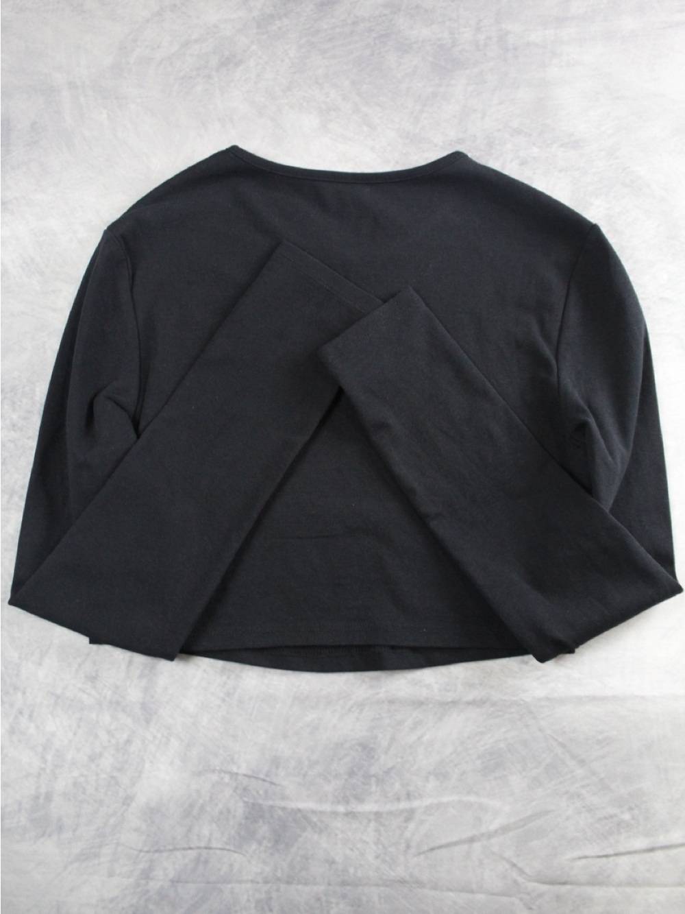 SHEIN Black Long-Sleeve Cropped Tee